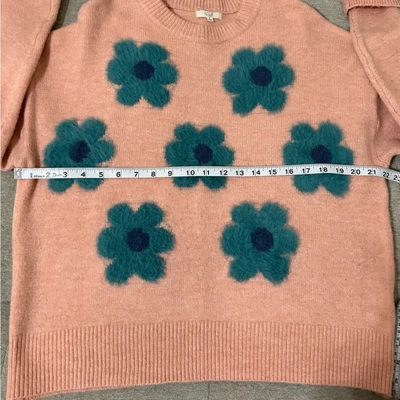 Easel Peach Sweater with Teal Floral Accents - Picture 5 of 8
